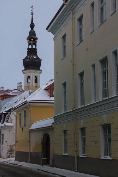 겨울에는 탈린의 거리입니다 에스토니아 — 스톡 사진