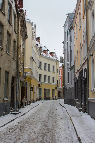 Narrow Street Old Town Tallinn Winter Estonia — Stock Photo, Image