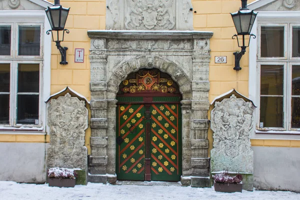 Puerta Histórica Madera Casco Antiguo Tallin Invierno Países Bajos —  Fotos de Stock