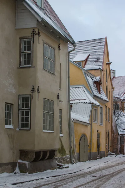 Narrow Street Old Town Tallinn Winter Estonia — Stock Photo, Image