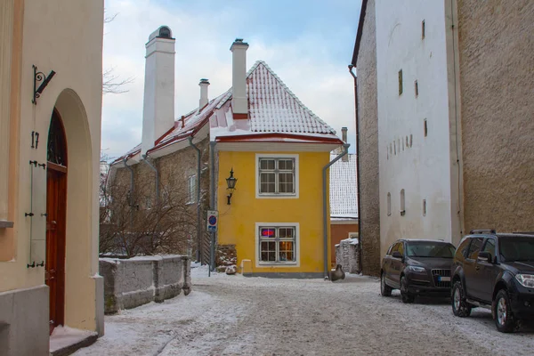 Narrow Street Old Town Tallinn Winter Estonia — Stock Photo, Image