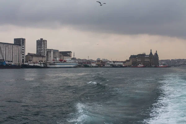 Muelle Ferry Kadikoy Estambul Turquía — Foto de Stock