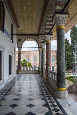 İstanbul 'daki Topkapı Sarayı' nın resim koridoru. Türkiye