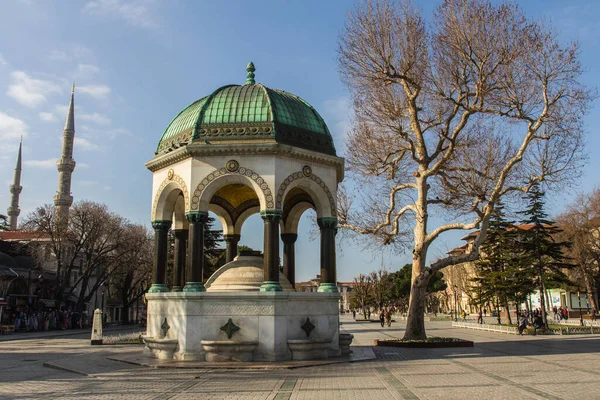 Ein Blick Auf Den Historischen Deutschen Brunnen Ist Ein Historischer — Stockfoto