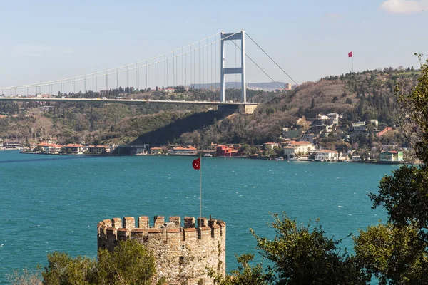 Kilátás Bosphorus Sultan Mehmed Fatih Hídra Történelmi Rumelihisari Vagy Rumelian — Stock Fotó