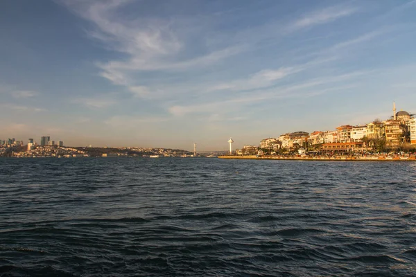 Вид Ускударский Район Стамбула Босфора Закате Турция — стоковое фото