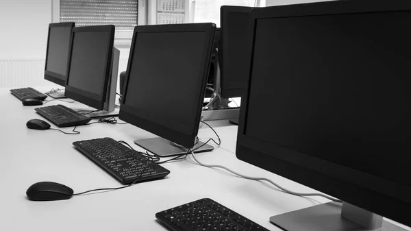 PC Oda - bilgisayar, monitör, klavye