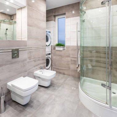 Parlak banyo fikir