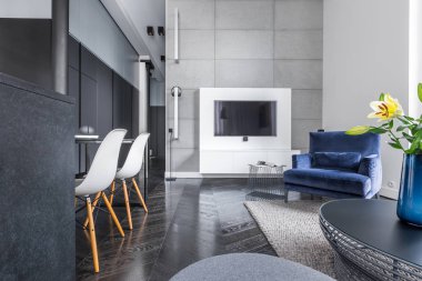 Stüdyo Daire ile siyah gardırop