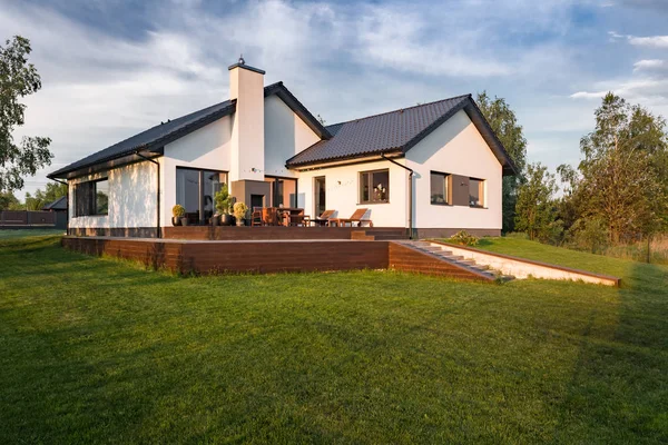 Modern house with patio — Stock Photo, Image