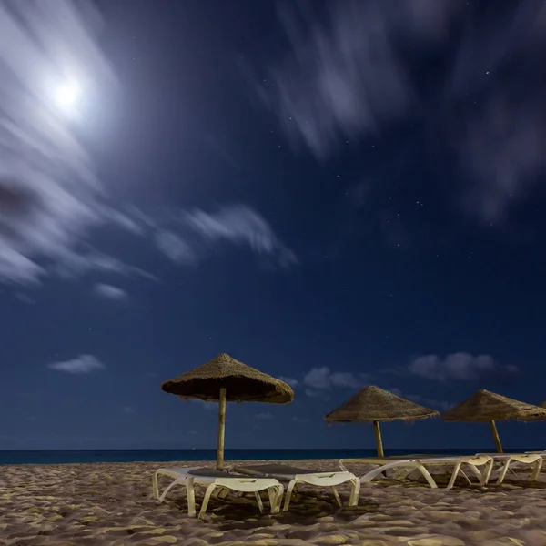 Ночь на пляже — стоковое фото