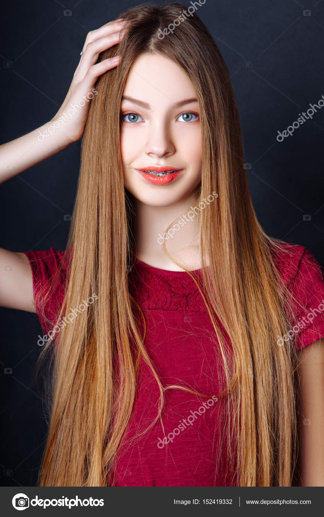 niedliche schwarze Teenagermädchen