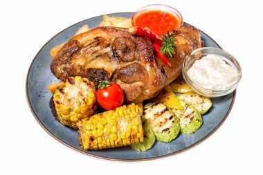 büyük bir parça et Mısır ve patates ile