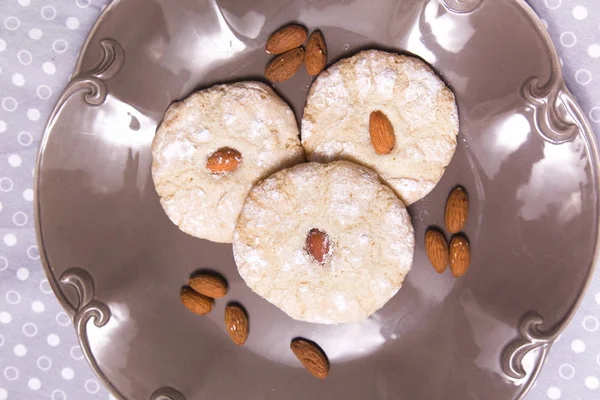 Galletas de almendras caseras saludables sin mantequilla ni harina, horizontales — Foto de Stock