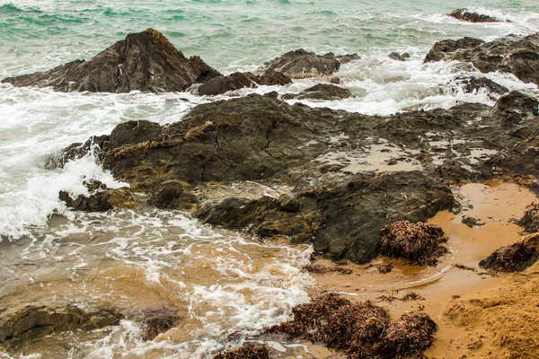 La mer dans les rochers — Photo