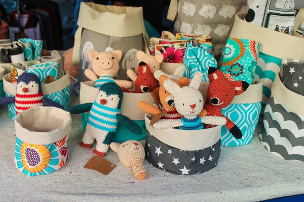 Tığ işi figürleri El Sanatları Renkli