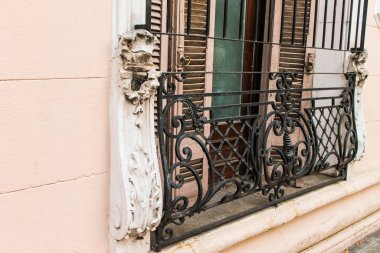 Vintage Pencere Detaylı Mimari