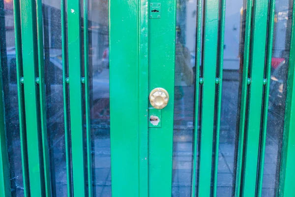 Vintage Iron Door Zöld — Stock Fotó
