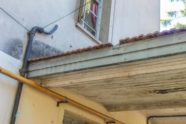 Klasik Çatı Evi Mimarisi