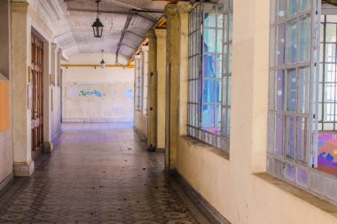 Vintage pencere mimarisini ayrıntılandır