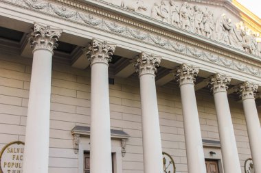 Tympanum Sütun Ayrıntıları Mimarisi