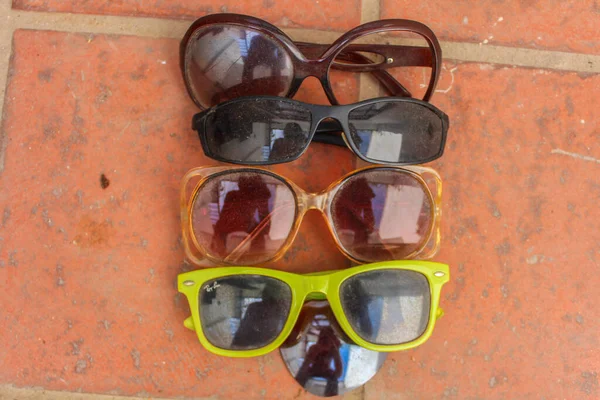 Vintage Sunglasses Retro Store — Stock Photo, Image