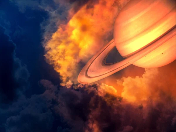 Сатурн и космос в закатном небе — стоковое фото