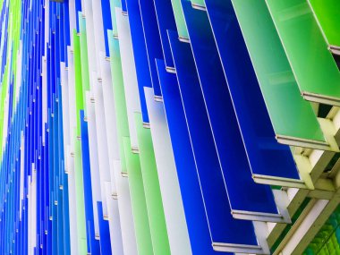 mavi beyaz akrilik plastik levha iç eğim satır ve alt 