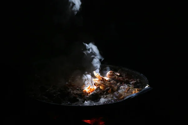 Las Entrañas Sopa Pollo Hierven Sartén Grande Humo Del Olor — Foto de Stock