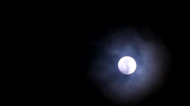 Teliéjszaka Hold az éjszakai égen és felhő múlik2 — Stock videók