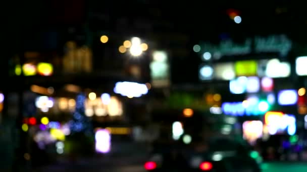 flou bar coloré et restaurant sur la route de la plage de Pattaya 