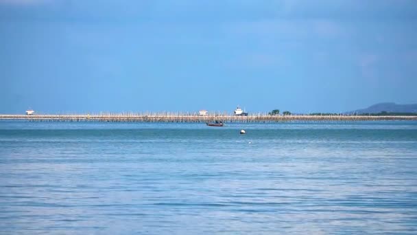 Lifestyle of fisherman on fishing boat drive to the sea and oysters farm — 图库视频影像