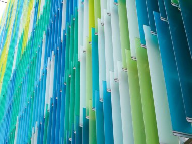 Akrilik plastik levha iç ve dış açık konsept tasarımı renkli bir model var
