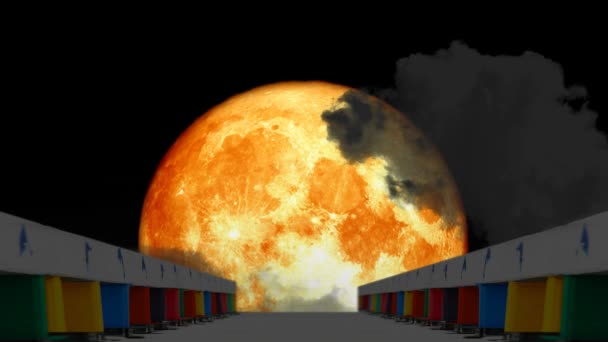 Супер-кровавая луна движется назад по ночному небу и размывает темное облако, проходящее по радужному мосту — стоковое видео