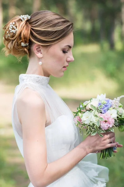 Close up portrait of bride — Stock Photo, Image