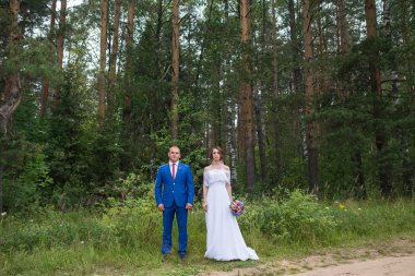 Gelin ve Damat Düğün kutluyor