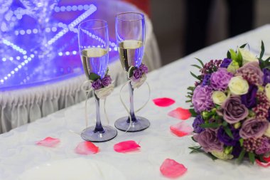 İki bardak düğün