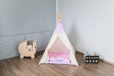 Teepee ile oyun odası