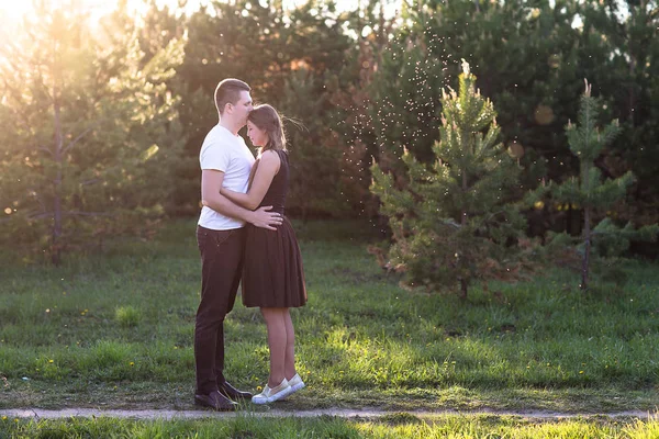 Portrait of a young couple — Stock Photo, Image