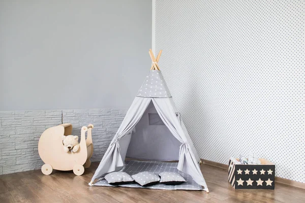 Teepee ile oyun odası