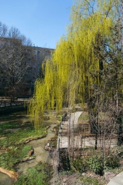 Eski canal City Park nehir ile