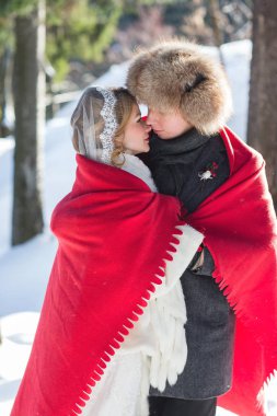 Mutlu evlilik çift kış günü açık havada