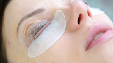 Güzellik bakımı. Botox ve kirpik laminasyon. Portre yüz ve gözler.