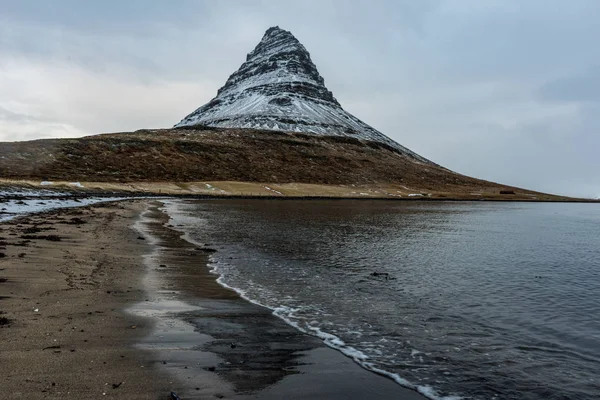 Paisaje invernal en Islandia — Foto de Stock