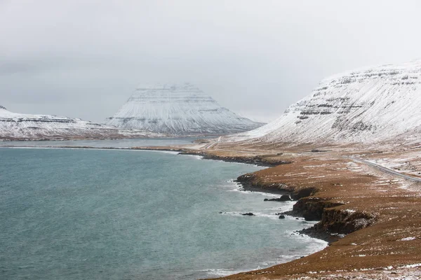 Winterlandschaft in Island — Stockfoto