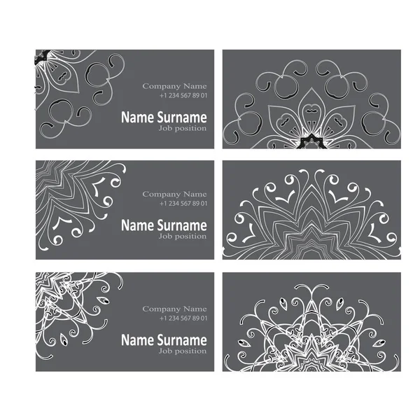 Conjunto de diseños de tarjetas de visita. 6 cartas en estilo étnico. Imagen del patrón circular, mandala estilizada . — Vector de stock
