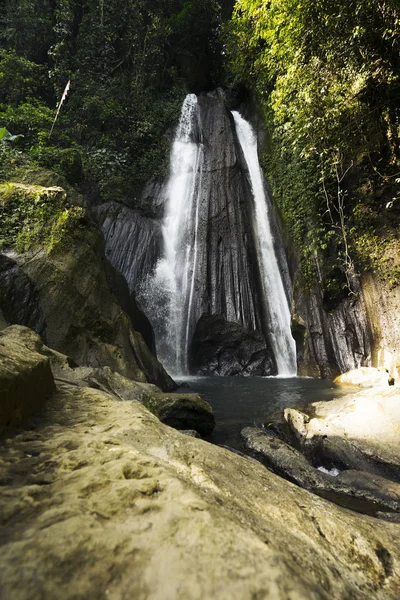 Double Cascade Forêt Tropicale Bali Indonesia — Photo