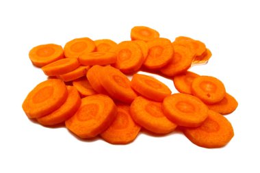 İzole çevrelerde, dilimlenmiş havuç.