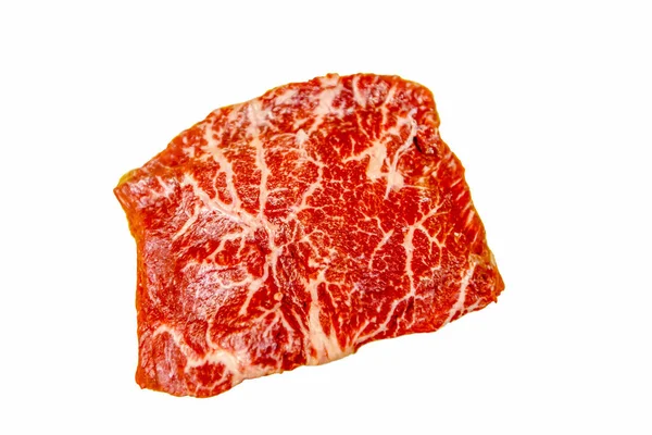 Steak mentah Flat Iron beef terletak di latar belakang putih. Marbl — Stok Foto