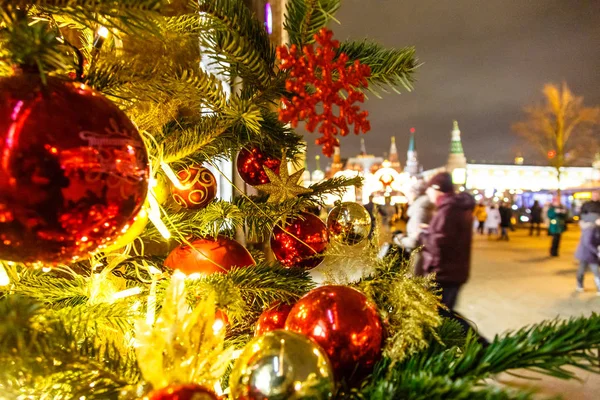 Moszkva - December 24-én, 2016: Lakosok ünneplik a karácsonyt — Stock Fotó